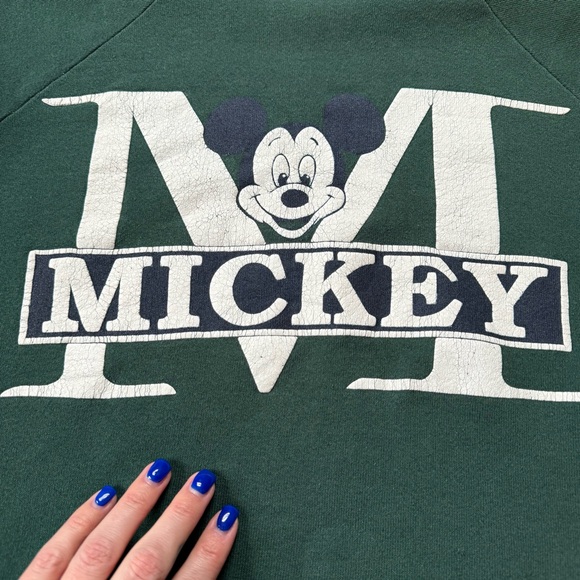 Vintage 90s Mickey Mouse Fruit Of The Loom crewneck sweatshirt Size M/L - Picture 2 of 3